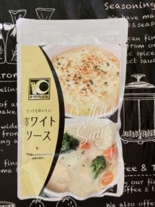 オークワプレミアムホワイトソースのパッケージ表面